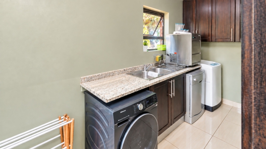 5 Bedroom Property for Sale in Xanadu Nature Estate North West